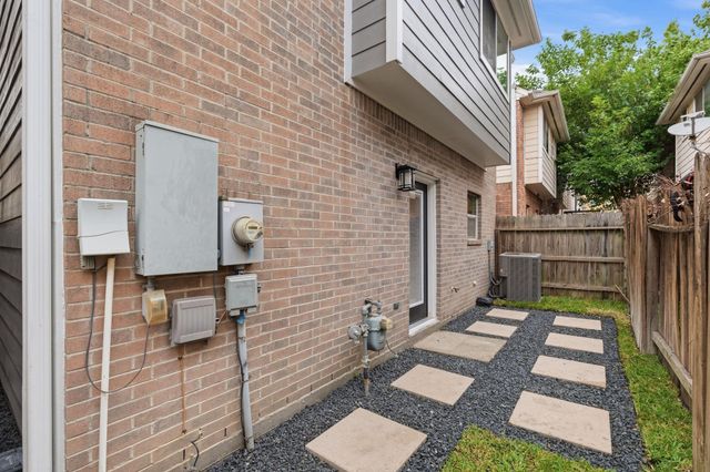 226 Sydnor Street, Houston, TX 77020