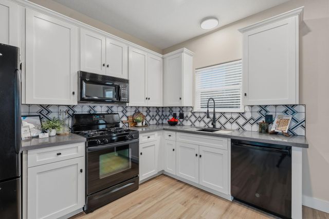 226 Sydnor Street, Houston, TX 77020