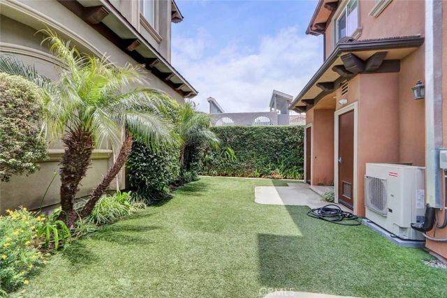 1911 Curtis Avenue A, Redondo Beach, CA 90278
