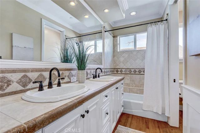 1911 Curtis Avenue A, Redondo Beach, CA 90278