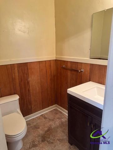 313 W Church Street, Fort Valley, GA 31030