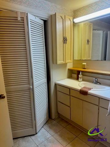 313 W Church Street, Fort Valley, GA 31030