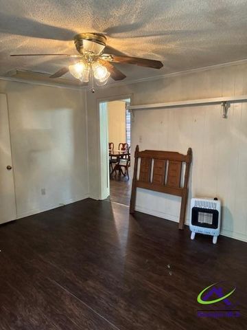 313 W Church Street, Fort Valley, GA 31030