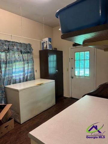 313 W Church Street, Fort Valley, GA 31030