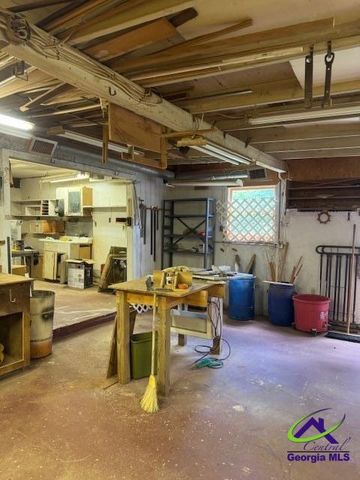 313 W Church Street, Fort Valley, GA 31030