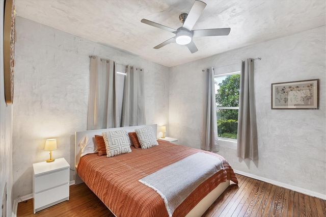 1370 13TH STREET, Sarasota, FL 34236