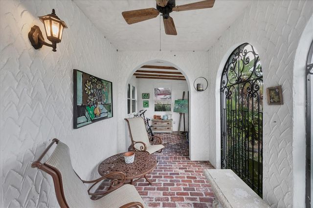 1370 13TH STREET, Sarasota, FL 34236