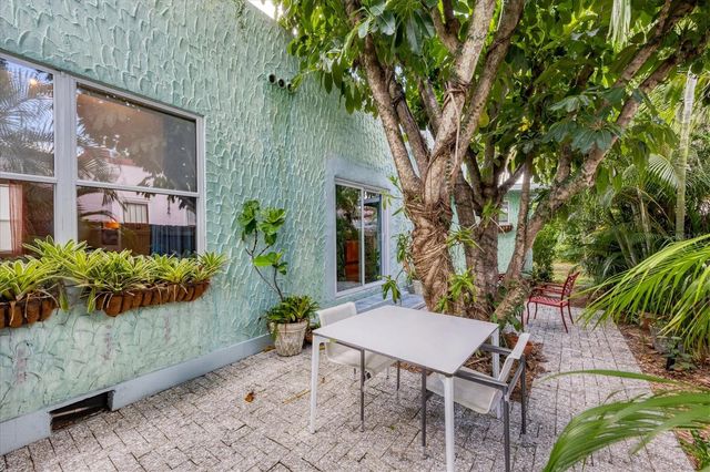 1370 13TH STREET, Sarasota, FL 34236