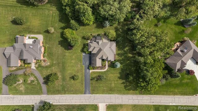 4875 Green Meadow Lane, Rochester, MI 48306