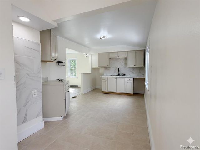 8153 Bliss Street, Detroit, MI 48234