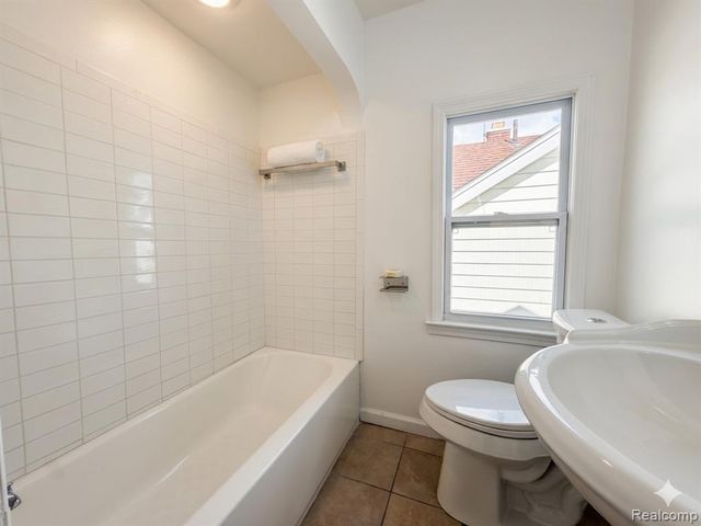 8153 Bliss Street, Detroit, MI 48234