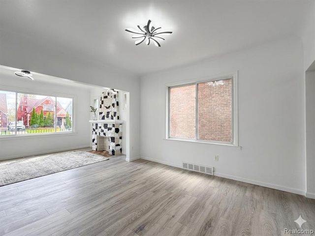 8153 Bliss Street, Detroit, MI 48234