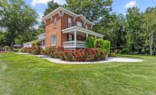 4567 N Seymour Road, Flushing Charter Township, MI 48433