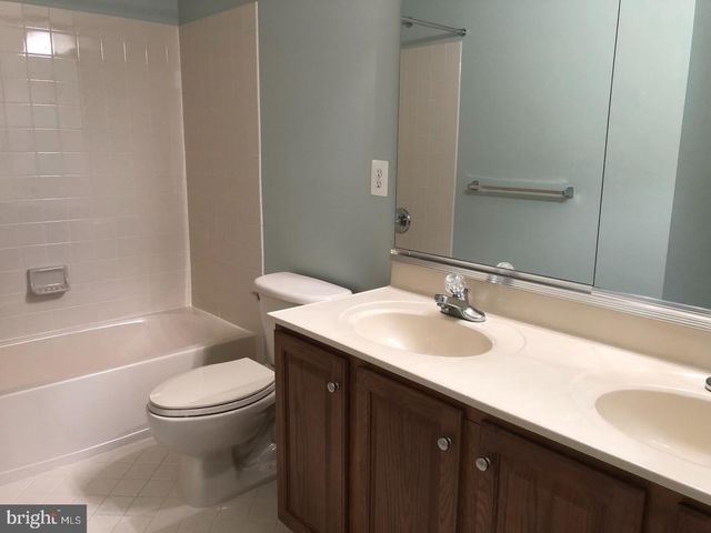 20090 VALHALLA SQ, Ashburn, VA 20147