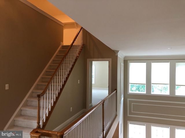 20090 VALHALLA SQ, Ashburn, VA 20147
