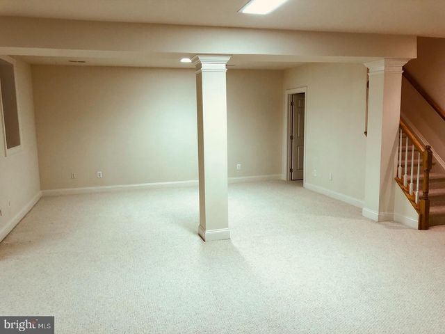 20090 VALHALLA SQ, Ashburn, VA 20147