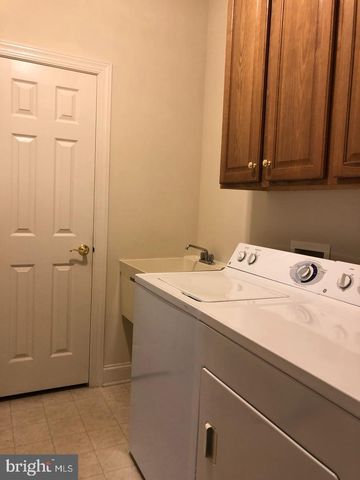 20090 VALHALLA SQ, Ashburn, VA 20147
