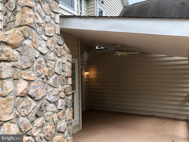 20090 VALHALLA SQ, Ashburn, VA 20147