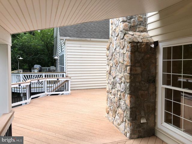 20090 VALHALLA SQ, Ashburn, VA 20147