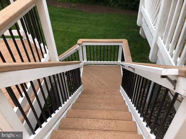 20090 VALHALLA SQ, Ashburn, VA 20147