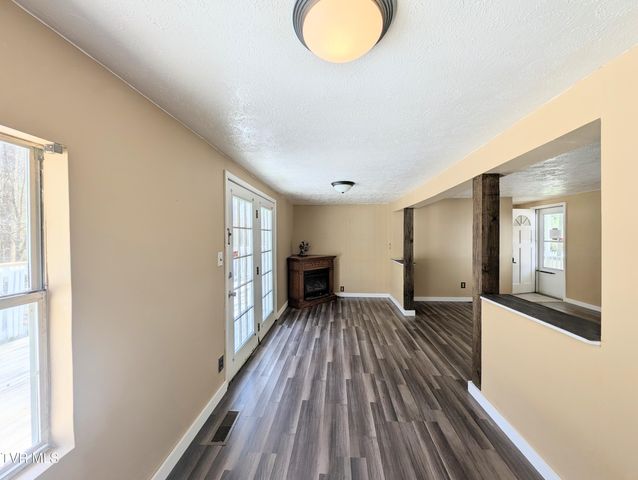 11510 Dogwood Lane, Pound, VA 24279