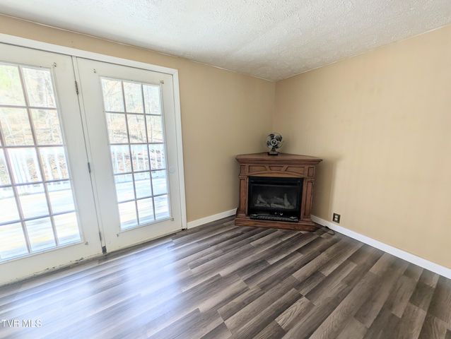 11510 Dogwood Lane, Pound, VA 24279