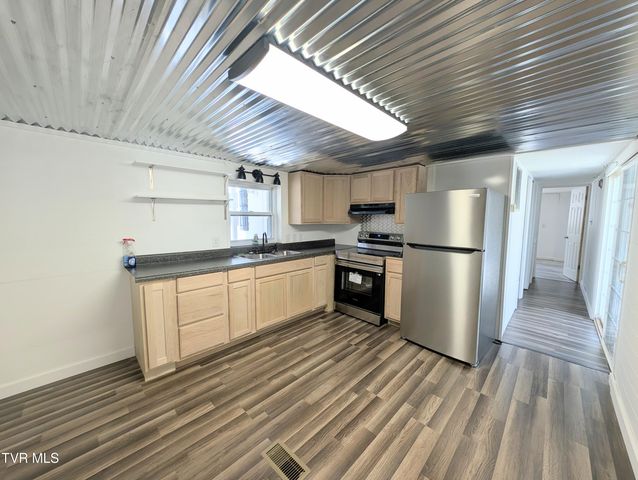 11510 Dogwood Lane, Pound, VA 24279