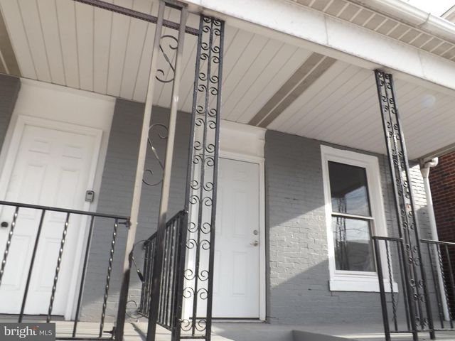 0, 305, 307 S 2ND ST, Saint Clair, PA 17970