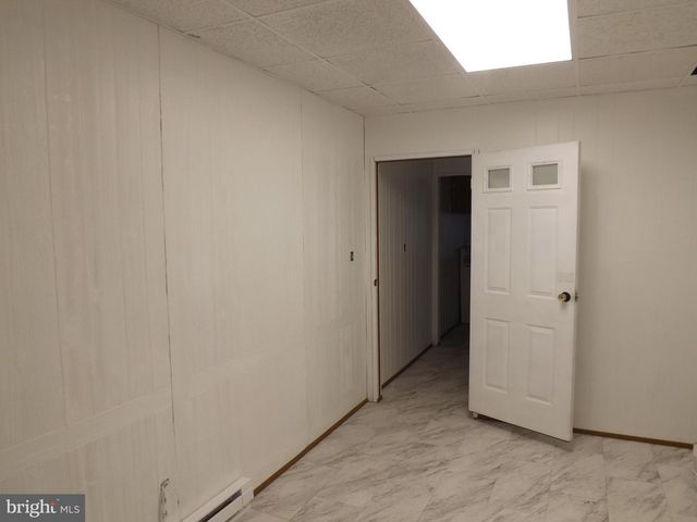 0, 305, 307 S 2ND ST, Saint Clair, PA 17970