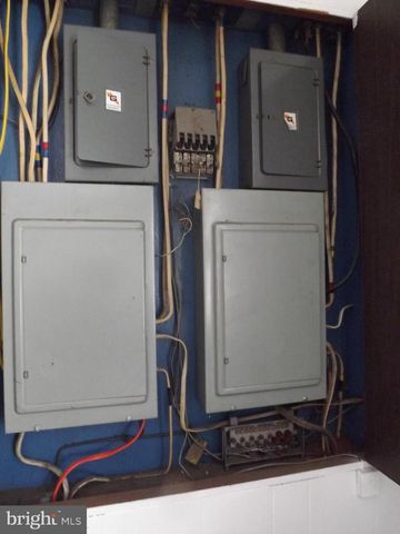 0, 305, 307 S 2ND ST, Saint Clair, PA 17970