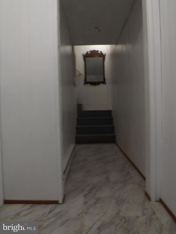 0, 305, 307 S 2ND ST, Saint Clair, PA 17970