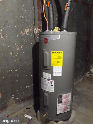 0, 305, 307 S 2ND ST, Saint Clair, PA 17970