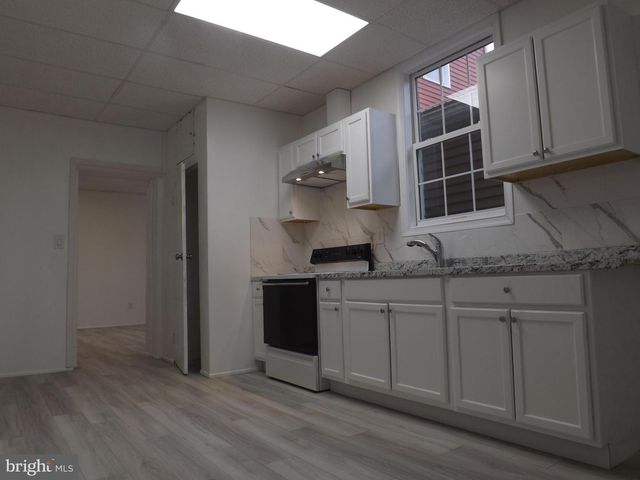 0, 305, 307 S 2ND ST, Saint Clair, PA 17970