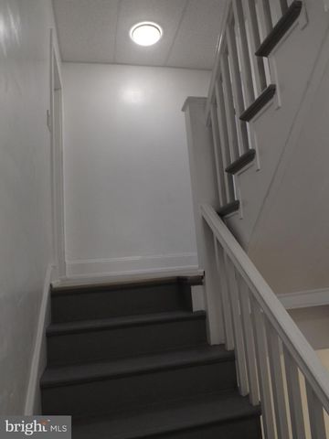 0, 305, 307 S 2ND ST, Saint Clair, PA 17970