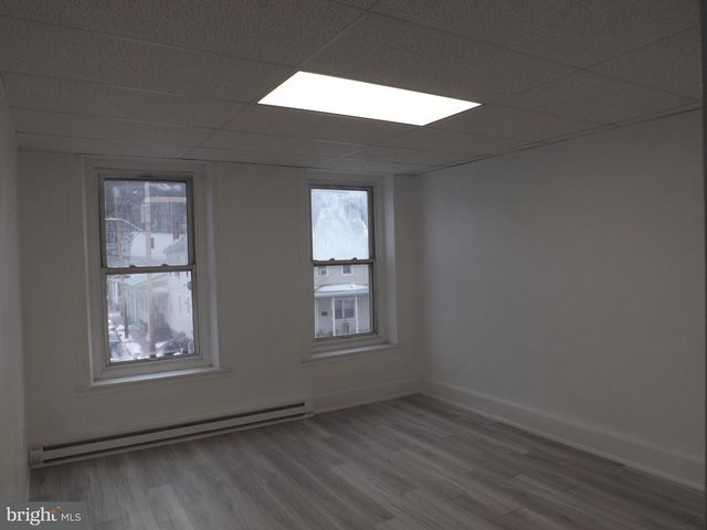 0, 305, 307 S 2ND ST, Saint Clair, PA 17970