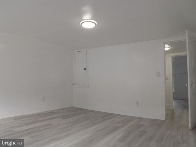 0, 305, 307 S 2ND ST, Saint Clair, PA 17970