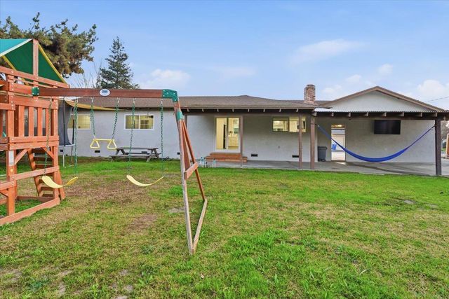 2213 Evelle Ln, Turlock, CA 95380