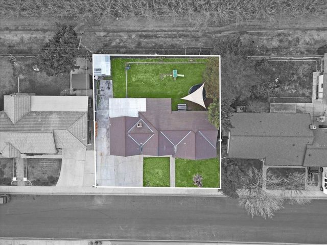2213 Evelle Ln, Turlock, CA 95380