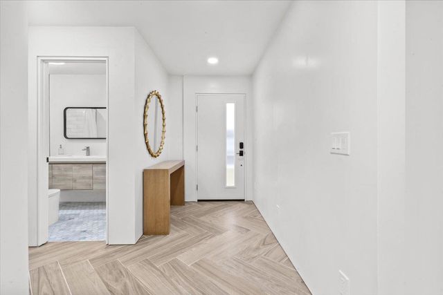 2213 Evelle Ln, Turlock, CA 95380