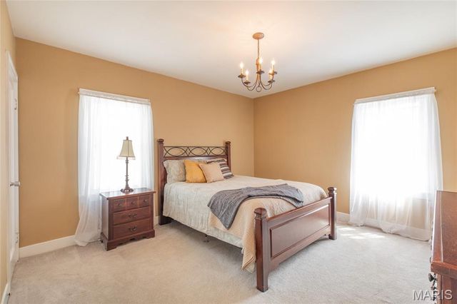 1201 Milton Road, Alton, IL 62002