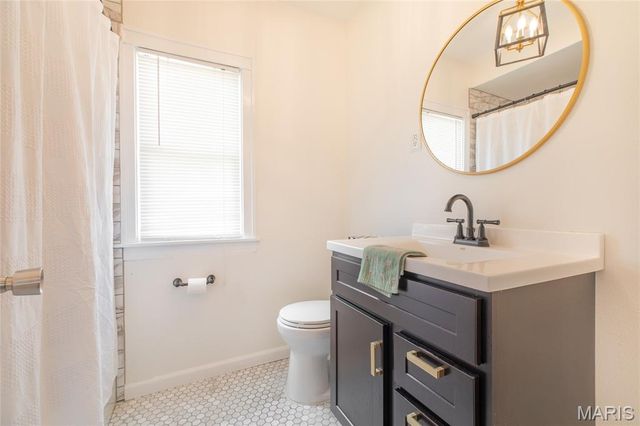 1201 Milton Road, Alton, IL 62002