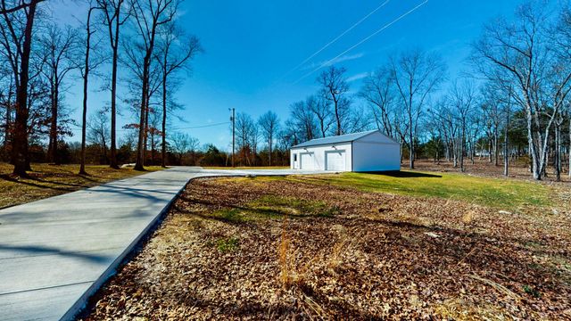 579 Lower Halls Mill Rd, Shelbyville, TN 37160