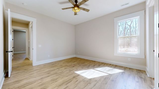 579 Lower Halls Mill Rd, Shelbyville, TN 37160