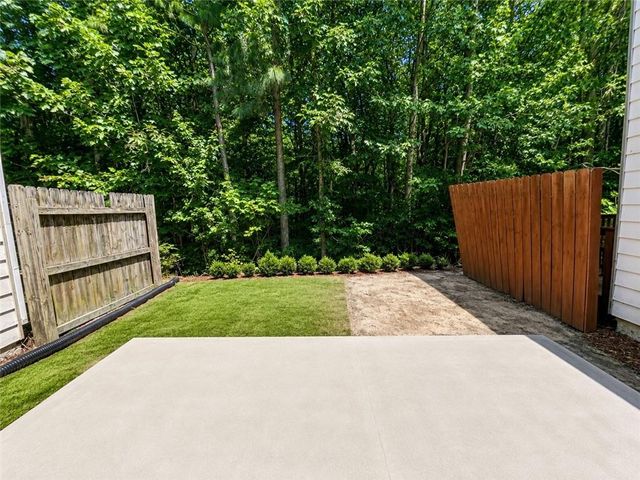 6944 Rogers Point, Lithonia, GA 30058