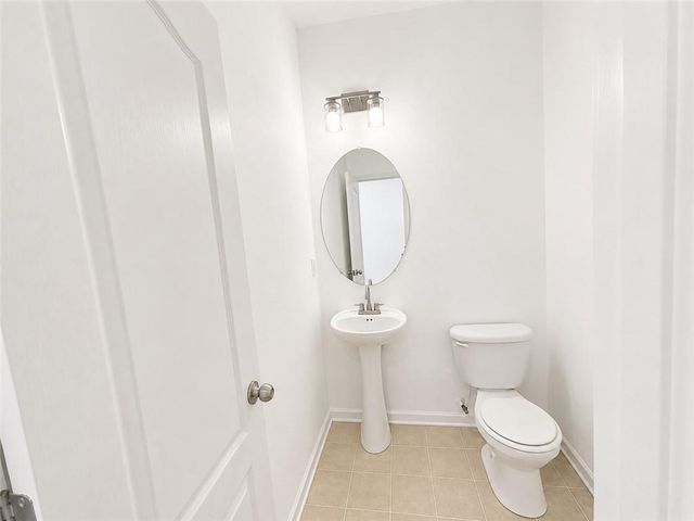 6944 Rogers Point, Lithonia, GA 30058