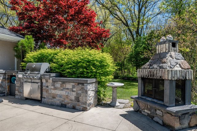 266 Pettis Avenue, Ada, MI 49301