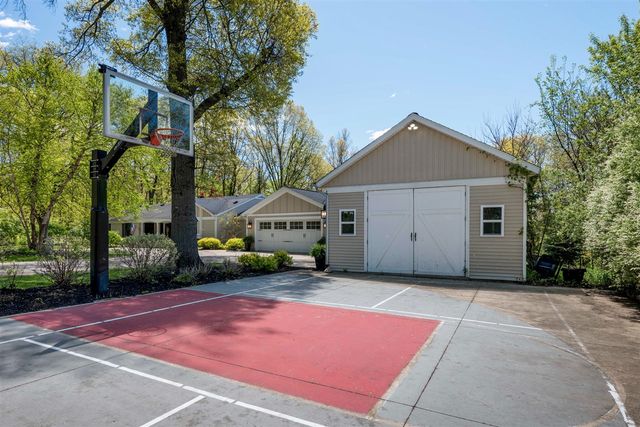 266 Pettis Avenue, Ada, MI 49301
