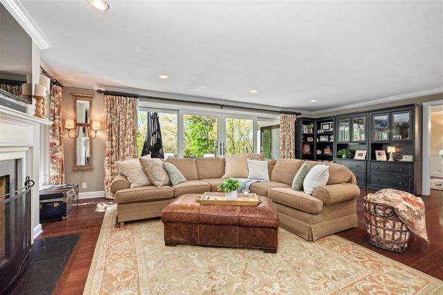 266 Pettis Avenue, Ada, MI 49301
