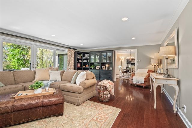 266 Pettis Avenue, Ada, MI 49301