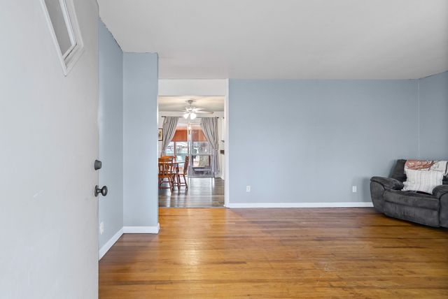 900 Pyle Ln, Hopkinsville, KY 42240